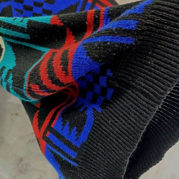 Vintage Sweater Men Medium Black Red Blue Acrylic 90s Raglan Ikat Geometric - Picture 9 of 11
